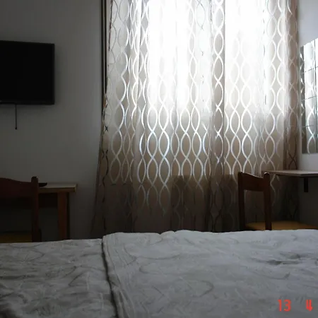 Apartman Mini Lera ,pazinska 7 *