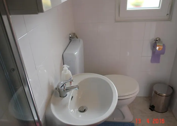 Mini Lera ,pazinska 7 *